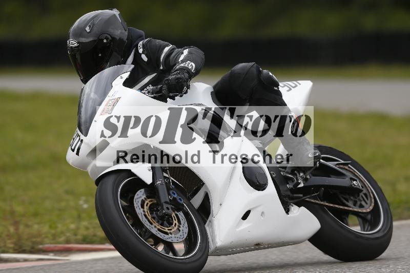 /Archiv-2024/13 22.04.2024 Plüss Moto Sport ADR/Freies Fahren/901